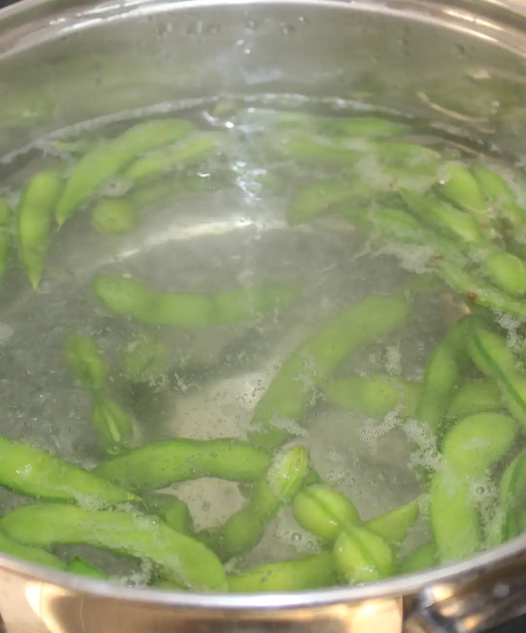 Lessa gli edamame