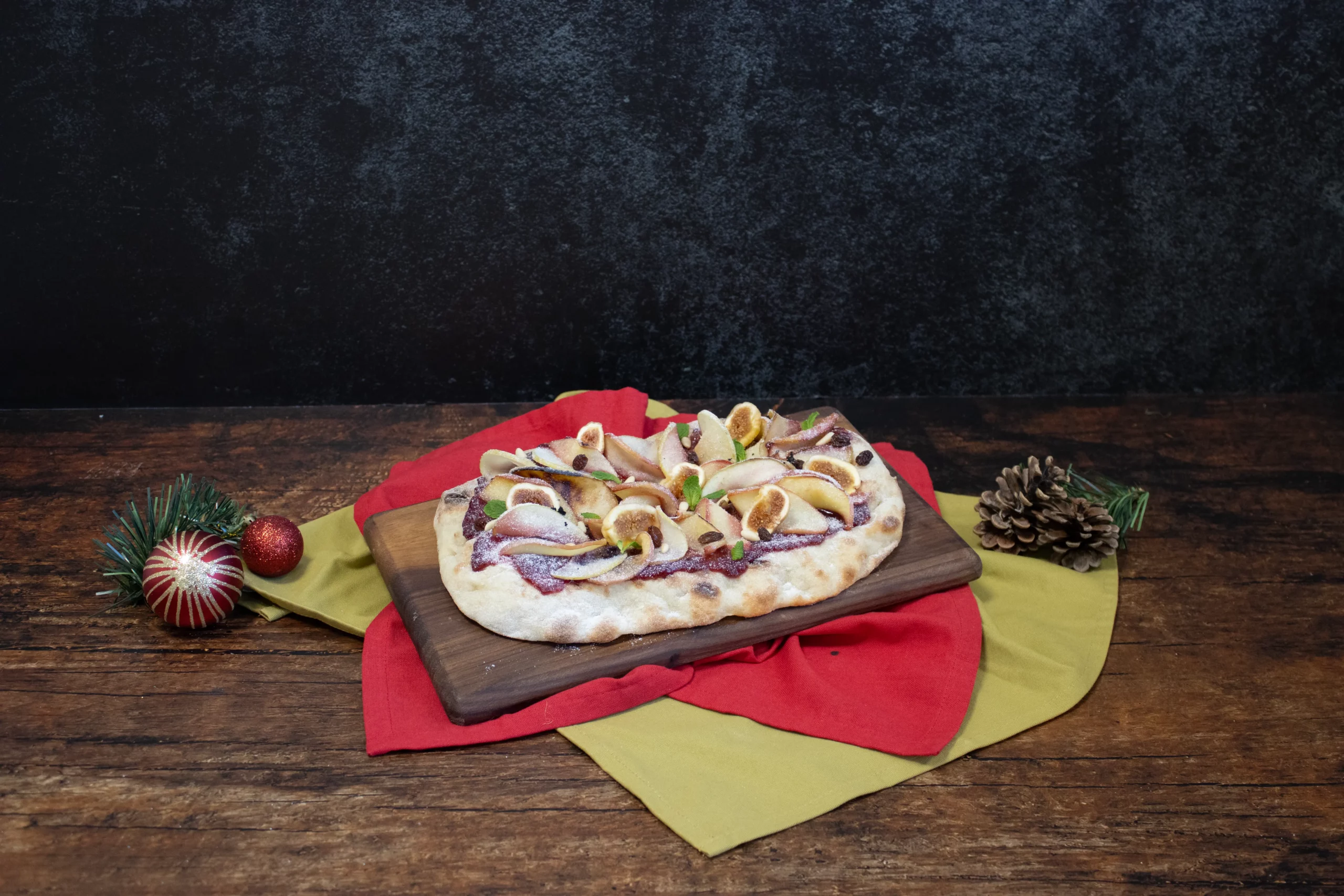Pinsa mit Weihnachtsgewürzen